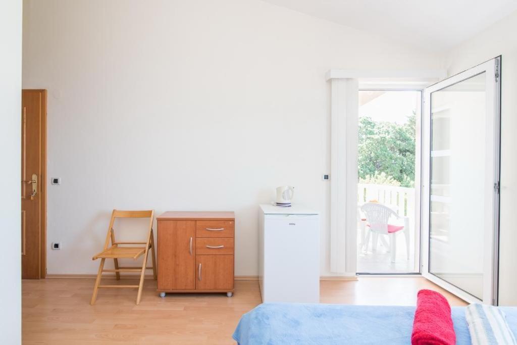 Studio Apartment Brela Cameră foto