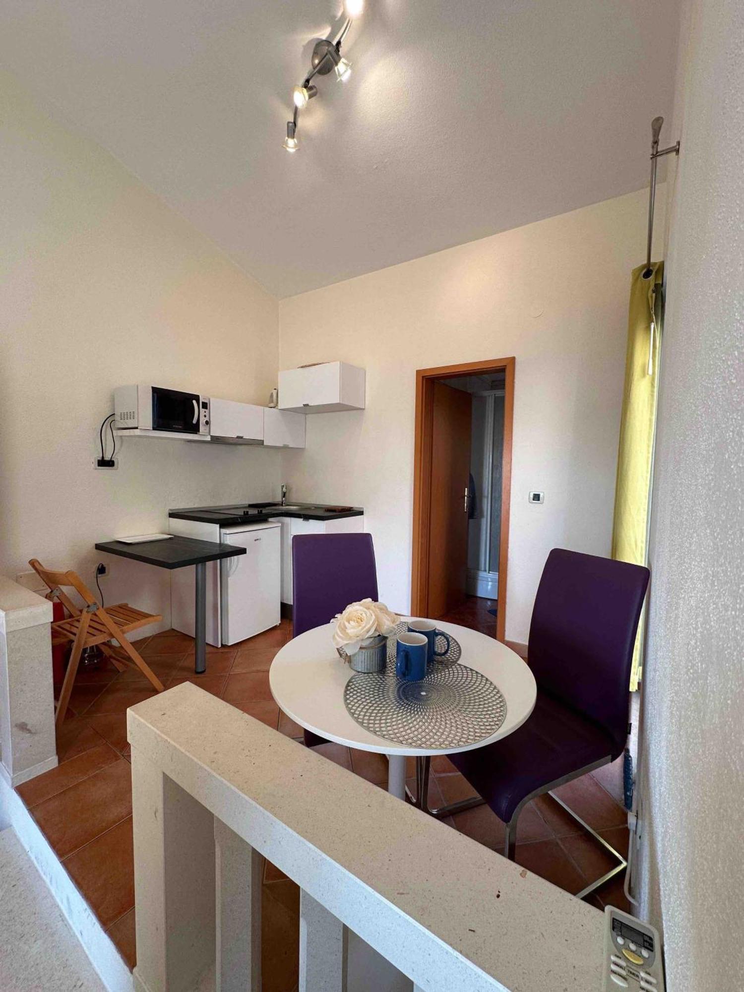 Studio Apartment Brela Cameră foto